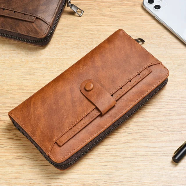 Maverick™ Essential Clutch Bag