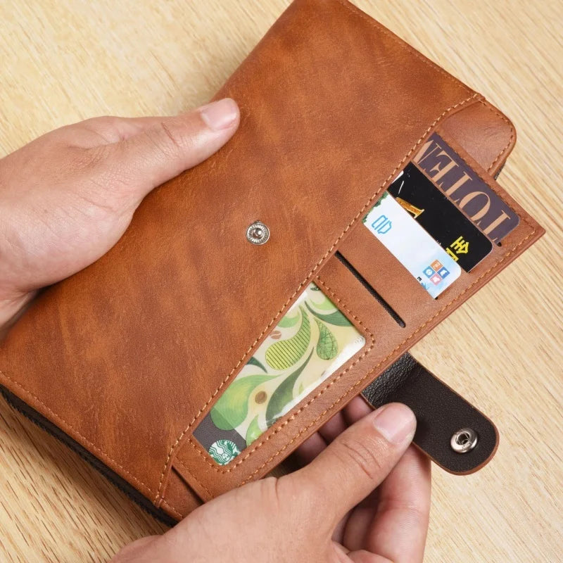 Maverick™ Essential Clutch Bag